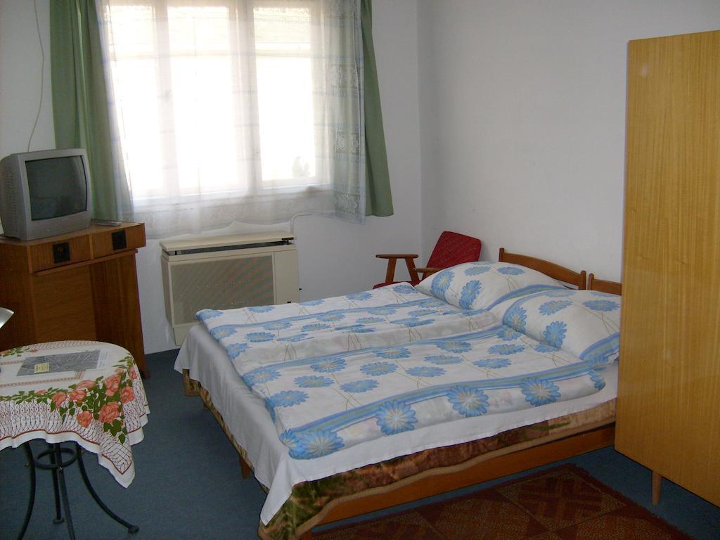 Tóth Magánszállás Hajdúszoboszló Exterior foto