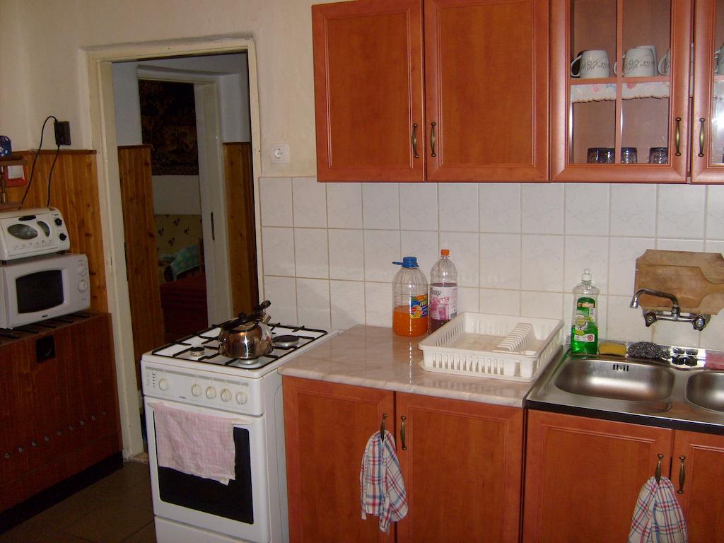 Tóth Magánszállás Hajdúszoboszló Habitación foto